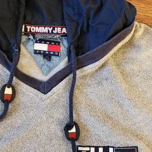 Vintage Tommy Hillfiger Jeans Muscle t with hood XL